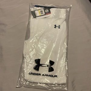 NWT under Armour Youth Baseball Pant